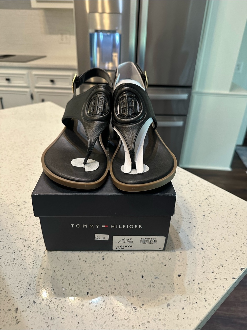 Tommy Hilfiger Black Logo Thong Sandals